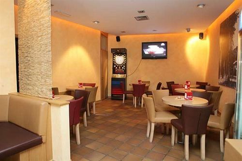 Crimea Wine Hotel Chiavenna Exterior foto